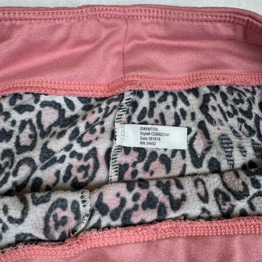 Climate Right Pink leopard print pajama set XL - Picture 3 of 6